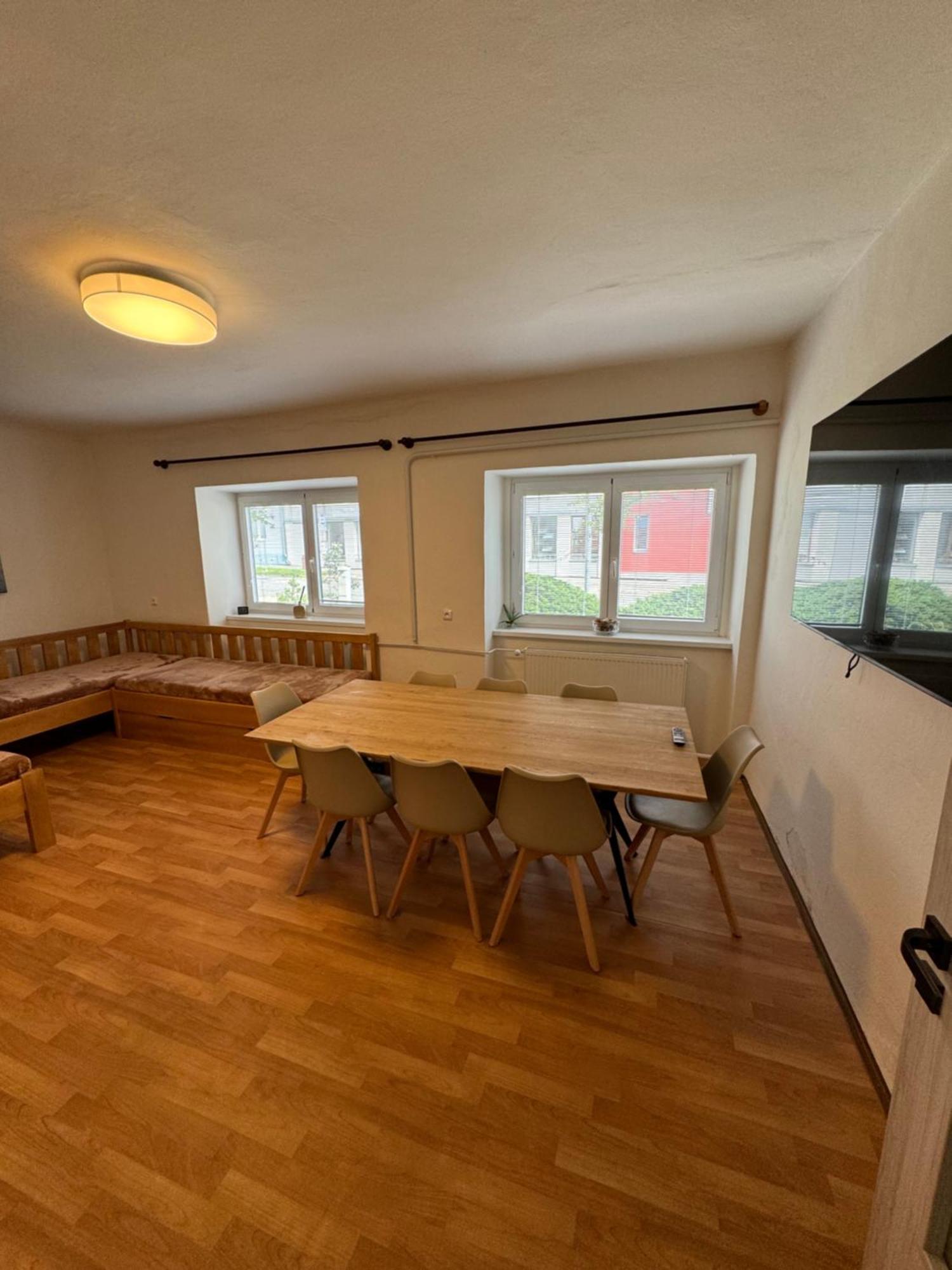 Mikulovska Chalupa Se Sklepem Exterior photo